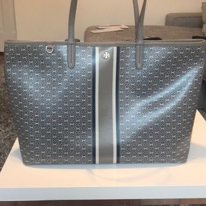 Tory Burch Gemini Link Tote